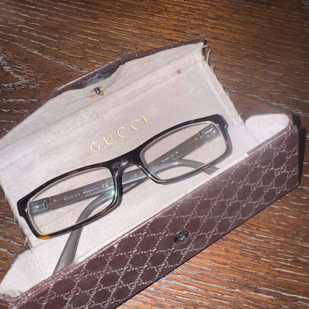 Gucci Elegant Glasses